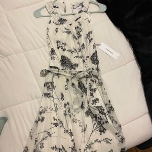 Black and White Floral Dress CALVIN KLIEN